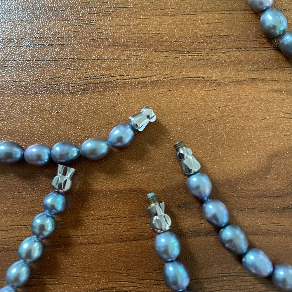HOST PICK⭐️Purple Pearl necklace & Bracelet set 🤍🤍 Handcrafted Quality ✨ - Picture 4 of 6